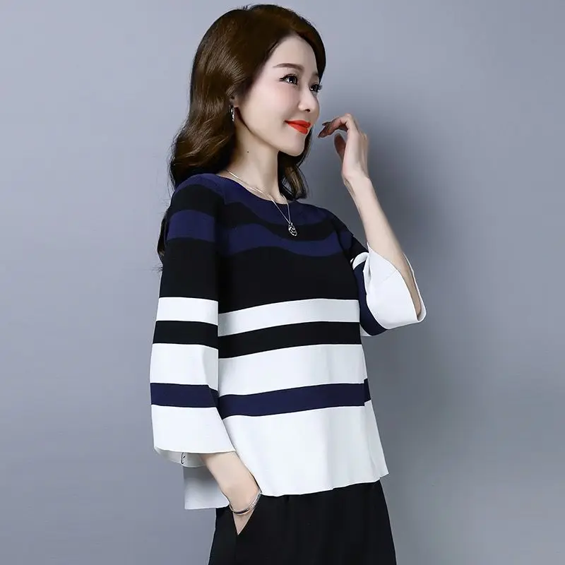 Moda Rahat O-Boyun Üç Çeyrek Çizgili Trend Tüm Maç Kore bol tişörtler Yaz Yeni Rahat kadın Giyim 2022 Görüntü  4