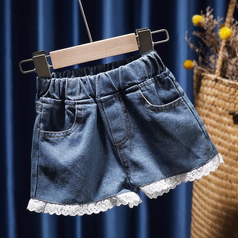 2022 Yaz Toddler Kız Kot Şort Kız Giysileri Mavi Kot Kısa Prenses Dantel Katmanlı Çocuk Pantolon Dantel Yay Giyim Şort Görüntü  3