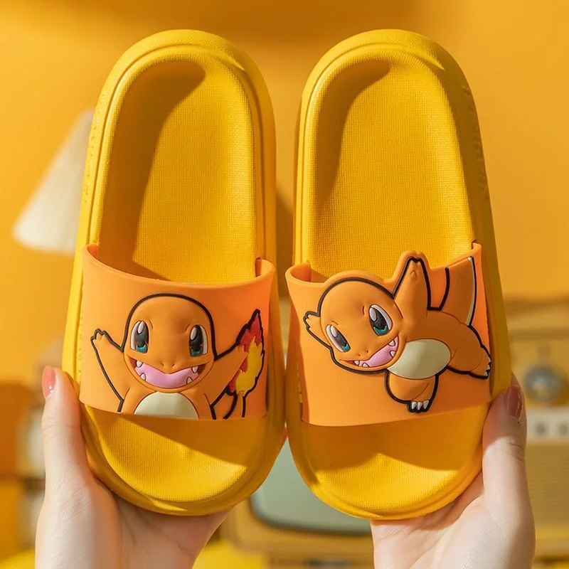 Kawaii Pokemon Pikachu Karikatür Terlik Kapalı ev sevimli Kız Banyo Sandalet kaymaz Dışında Plaj Erkek Ayakkabı Hediye Görüntü  5