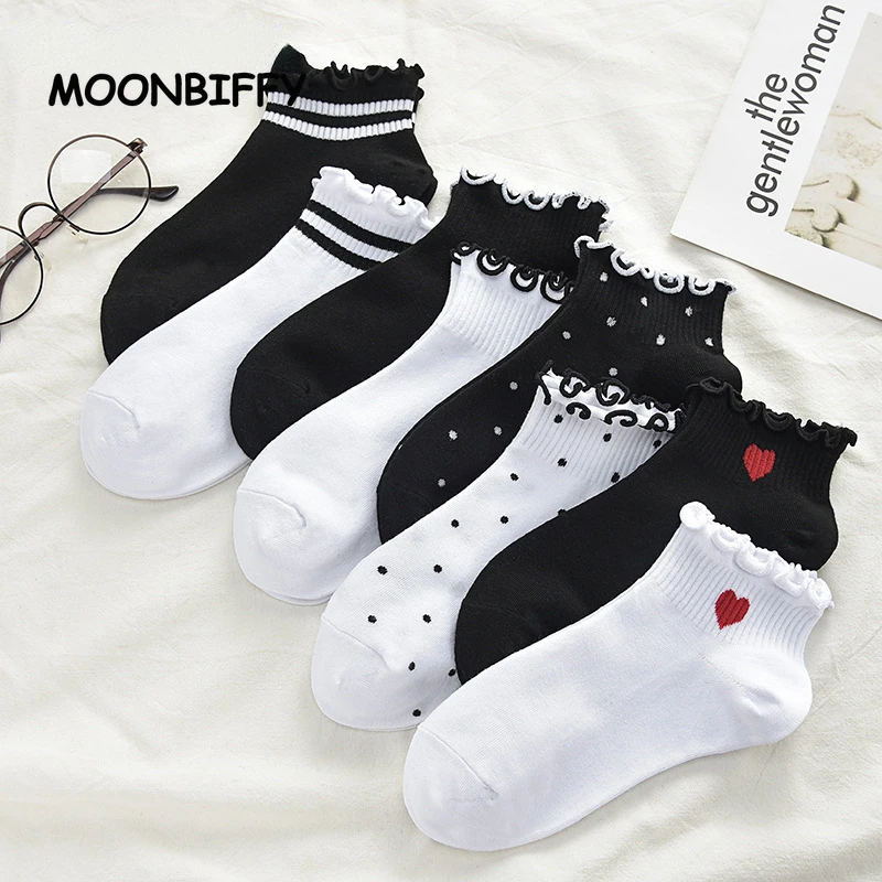 Yeni Kadın Pamuk Rahat Beyaz Siyah Çorap Kızlar Sevimli Kıvrımlı Ayak Bileği Çorap Çizgili Nokta Kalp Kısa Çorap Calcetines Mujer Sokken Görüntü  0