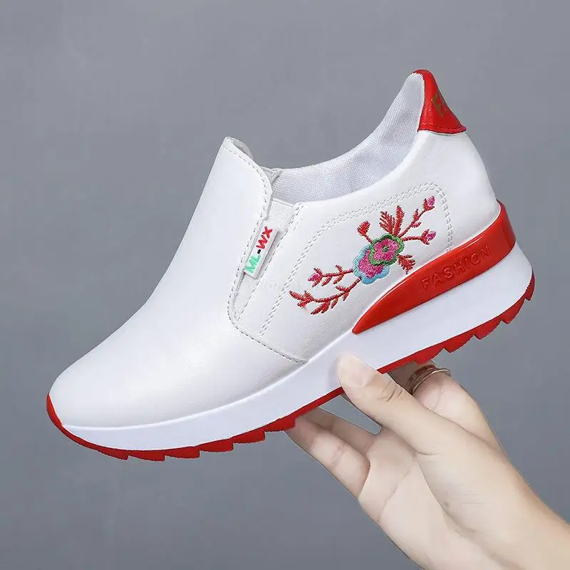Kadın Rahat rahat ayakkabılar Yaz Loafer'lar üzerinde Kayma Karışık Renkler Hollow Out Artan İç Yükseklik Sneakers Görüntü  4