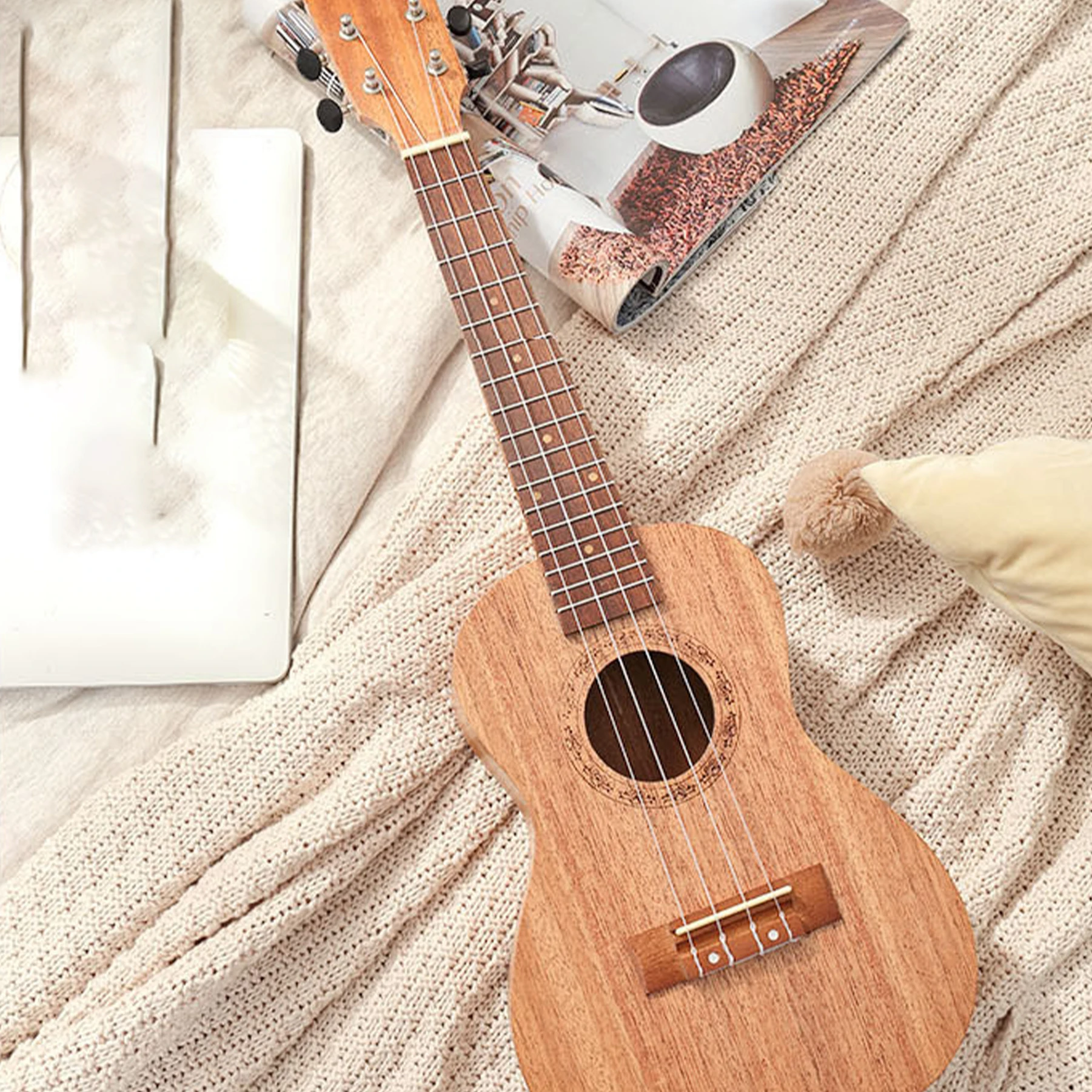 23 inç Konser Ukulele 4 Dize Naylon Dize Hawaii Gitar Maun Ücretsiz Çanta Capo Dize Askı Seçtikleri 21 inç Soprano Ukulele Görüntü  4