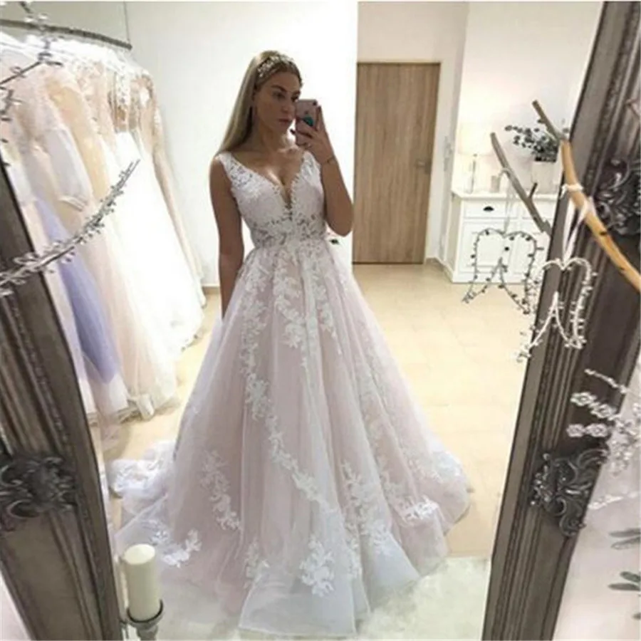 Pembe düğün elbisesi 2021 V Boyun gelinlikler Backless Kolsuz Tam Aplikler Dantel Gelin Elbiseler Ülke vestidos de noiva Görüntü  0
