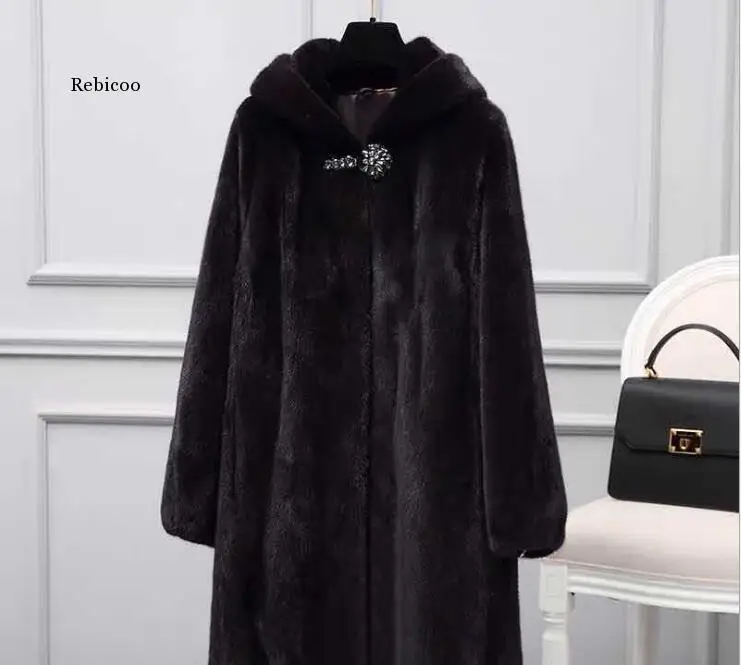 Kışlık kürk palto High-end Moda Kürk Ceket Kadınlar Peluş Kürk Sıcak Ceket Kadın Taklit Vizon Kalın Uzun Kapşonlu Büyük boy Ceket Görüntü  1
