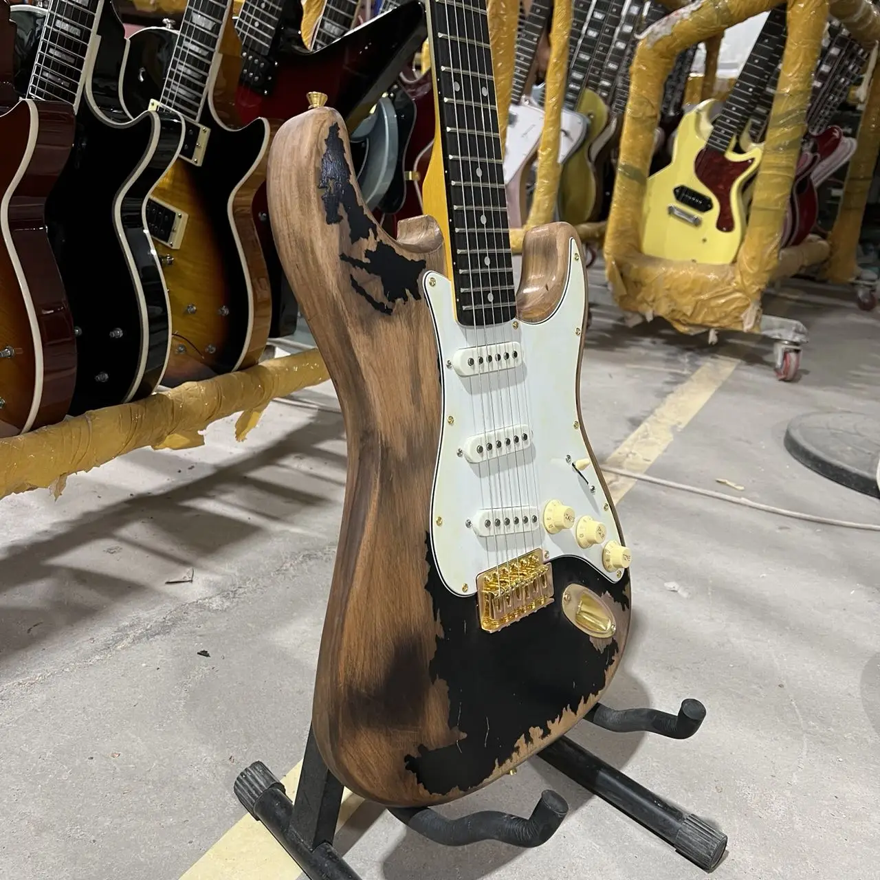 John Mayer Kalıntı Strat Elektro Gitar Siyah Renk Kızılağaç Gövde Klavye El Yapımı Yüksek Kalite Ücretsiz Kargo Rosewood Görüntü  3