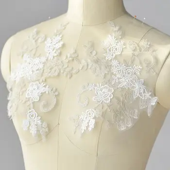 1 Çift Beyaz Pullu İşlemeli Dantel Kumaş Yama düğün elbisesi Dekorasyon Çıkartması Manuel DIY Aksesuarları