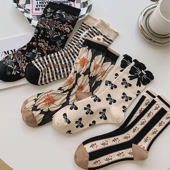 1 Çift Sonbahar Kış Kadın Çorap Kore Tarzı Karikatür Çiçek papyon Harajuku Tarzı Orta Tüp Çorap Nefes Rahat Kısa Çorap