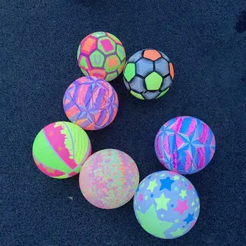 22cm Aydınlık Kabarık Topu Oyuncaklar Yenilik led ışık şişme Top Futbol Basketbol açık spor oyuncakları Çocuklar İçin Oyun R0o4