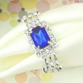 24 adet / grup Kraliyet Mavi renk Düğün Ziyafet Yemeği Dekor Gümüş Çemberler Beyaz Diamante Peçete Halkası Serviette Tutucu