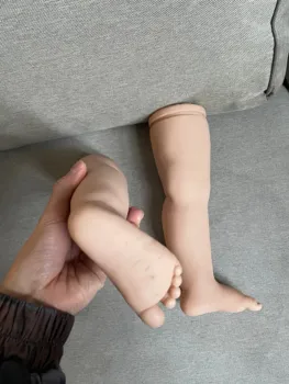 27 inç Bebe Reborn Boyasız Ayakta Betty Bacak Kitleri Taze Renk Gerçekçi Yumuşak Dokunmatik Yeniden Doğmuş Bebek Bebek Aksesuarları DIY Parçaları