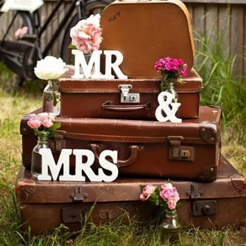 3 Adet / takım Düğün Süslemeleri Mektup Mr & Mrs Dekor Sahne Sadece Evli Düğün Olaylar Parti DIY Dekorasyon Malzemeleri Düğün Işareti