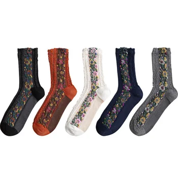 5 Pairs Kadınlar Dantel İşlemeli Vintage Kış Çiçek Sevimli Pamuk Çorap Kadın Retro Pamuk Termal Çorap Çorap İç Çamaşırı