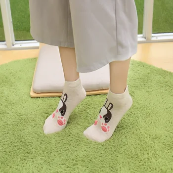 5 çift / grup Yeni Moda Karikatür Kadın Çorap Kore Ayak Bileği Çorap Renkli Çorap Rahat Pamuk Harajuku Mutlu Çorap Noel İçin