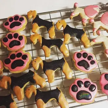 6 Stilleri Metal Pet Köpek Kemik Paw kurabiye kesici Kalıp DIY Fondan Sugarcraft Pasta Bisküvi 3D Pişirme Kalıp Kek Dekorasyon Araçları