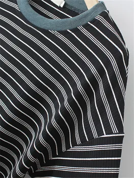 Artı Boyutu Elbise Bahar Sonbahar Uzun Kollu Ekip Boyun Stripecotton Örme Kumaş İnce Dikey Çizgiler İle Büyük Boy T-Shirt