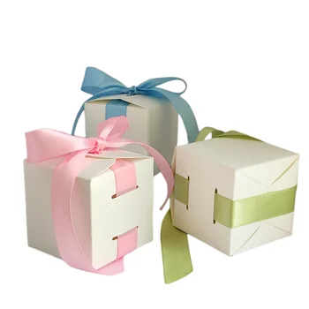 Beyaz 6x6x6 cm Hediye Kutusu Ambalaj Kağıt Şeker şeritli kutular Çikolata Kutuları Düğün Iyilik Bebek Duş Parti Dekorasyon