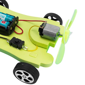 DIY Rüzgar Enerjisi Araba Modeli Montaj Kiti Basit Araba Modeli Güç Araç Çocuk Fiziksel Bilim Deneyleri oyuncak seti