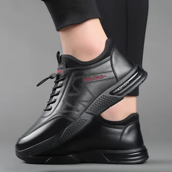 Erkek ayakkabıları 2022 Yeni rahat ayakkabılar erkek İç Artış erkek Kore spor salonu ayakkabısı Artı Kadife siyah ayakkabı genç erkek ayakkabıları