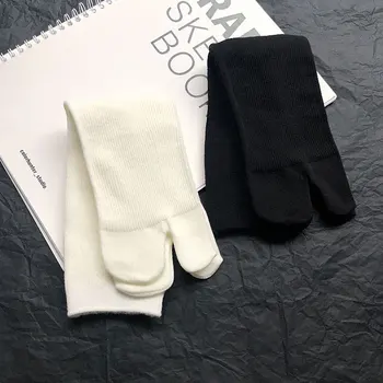 Erkekler Kadınlar Sonbahar Kış Pamuk Orta Buzağı Bölünmüş Ayak Çorap Rahat İki Parmaklı Çorap Japon Harajuku Tabi Çorap