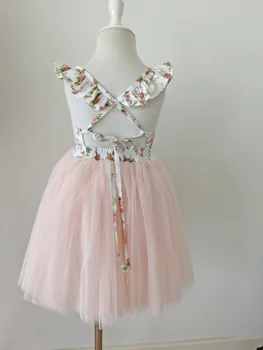 Flofallzique Bebek Kız Elbise 2020 Son Moda Stil Retro Çiçek Petal Kollu Prenses Tutu Elbise Noel Partisi Düğün