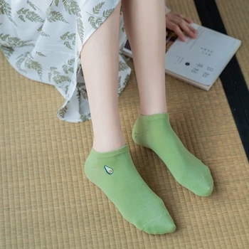 Kadın Yeni Nakış Mutlu Avokado Kısa Pamuklu Çorap Taze Şeker Renk Kolej Tarzı Nefes Sox Dropship