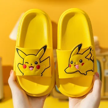 Kawaii Pokemon Pikachu Karikatür Terlik Kapalı ev sevimli Kız Banyo Sandalet kaymaz Dışında Plaj Erkek Ayakkabı Hediye
