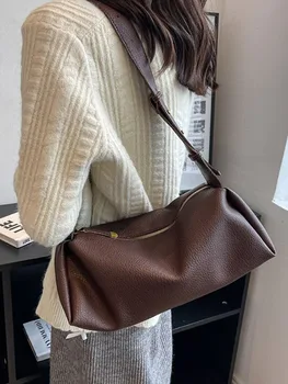 Koltukaltı kadın askılı omuz çantası Tasarımcı Marka Yumuşak Pu deri çantalar Kadınlar için Yeni Lüks çapraz vücut kadın çantası Katı Rahat