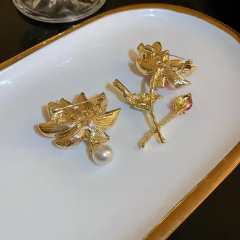 Kore Zarif Gül Çiçek Broş Damlayan Yağ Rozeti Pin Vintage Lotus İnci Yaka Pimleri Ofis Parti Aksesuarları Takı