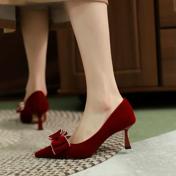 Kırmızı Süet Sivri Gelin Ayakkabı Kadın Tatlı Yay-düğüm Yüksek Topuk Slip-on Rahat Sığ Seksi İnce Topuklu Sonbahar kadın Pompaları