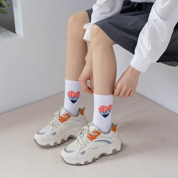 Moda Harajuku Moda Erkek ve Kadın Rahat Çorap Pamuk Yumuşak Sevimli Çorap INS Kore Aşk Kar Dağ Harfler Çift Sokak