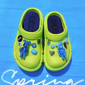 Moda Lüks DIY Ayakkabı Takılar Croc Güzel Paket Karikatür Croc Takılar Anime Renkli Zincir Takunya ayakkabı tokası Yüksek Kaliteli