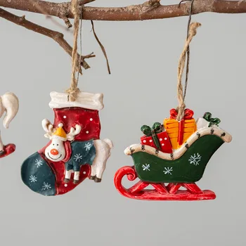 Noel Dekorasyon El Sanatları Küçük Reçine Kolye Sevimli At Ren Geyiği Desen Tasarım Noel Ağacı Kolye Noel Ağacı Süsleri