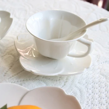 Sakura seramik dantel sofra Tatlı kase Beyaz ev yemek tabağı Kahvaltı tabakları Kahve fincan ve çay tabağı Beyaz sadelik
