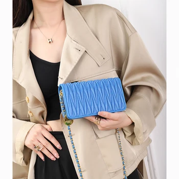 Tasarımcı Küçük Flap Çanta Kadın 2023 Lüks Marka Çanta Yeni Moda Tüm Maç Omuz askılı çanta Gelgit Çanta ve Çanta Tasarımcısı