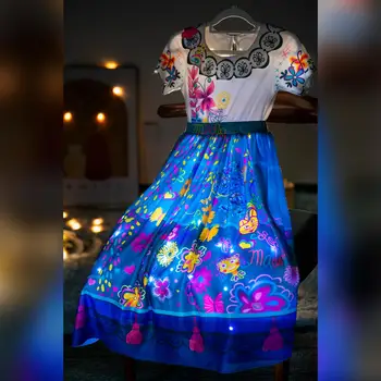 Uporpor Encanto Mirabel Prenses led ışık Up elbise Kız Cosplay Isabela Noel Doğum Günü Partisi Karnaval Abiye