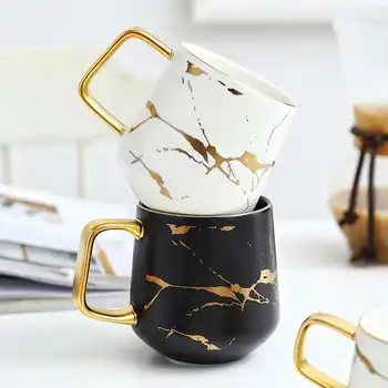 Yaratıcı Taze İskandinav Tarzı Mermer Mat Altın seramik fincan Çay Kahve ahşap kapaklı kupa Tepsi Hediye kupa kahve kupa kupa bardak