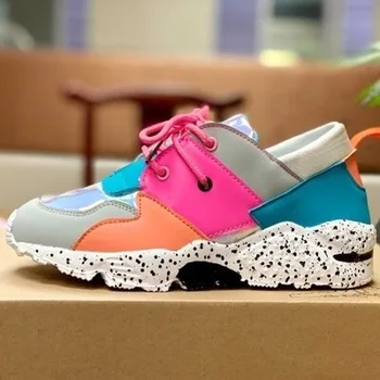 Yeni Kadın Ayakkabı Gökkuşağı Renkleri Sneaker Takozlar Kadın Kadın vulkanize ayakkabı Nefes Konfor Rahat Bayan ayakkabıları Tenis Feminino