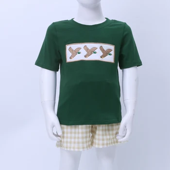 Yeni Stil Avcılık Kıyafetler Erkek Bebek Pamuk 1-8T Giyim Seti Ördek Nakış Bodysuit Toddler Kollu yeşil tişört Kafes Şort