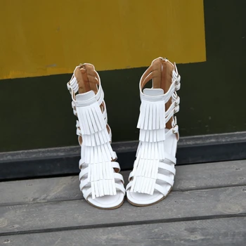 Çocuk yaz 2022 kızlar prenses ayakkabı uzun teneke kutu saçaklı çizmeler serin kız içi boş Burnu açık sandalet Roma ayakkabı
